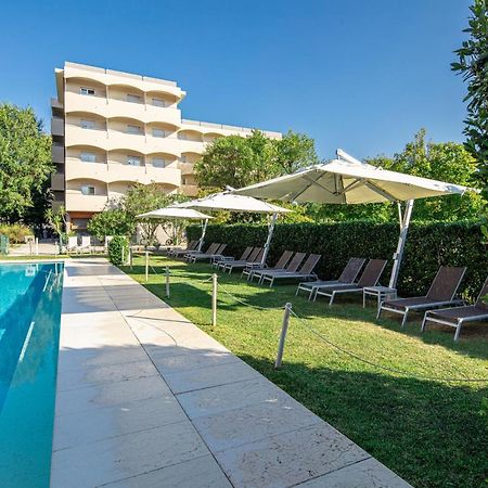 Hotel La Pergola Lignano Sabbiadoro Zewnętrze zdjęcie